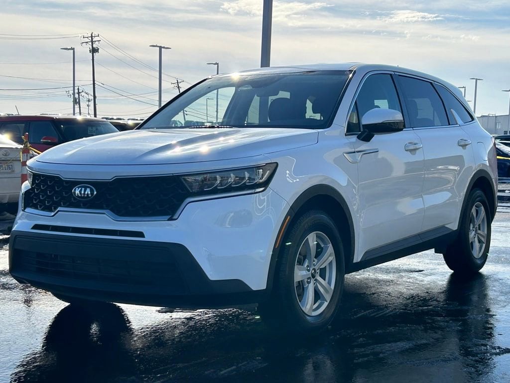 Certified 2021 Kia Sorento LX SUV