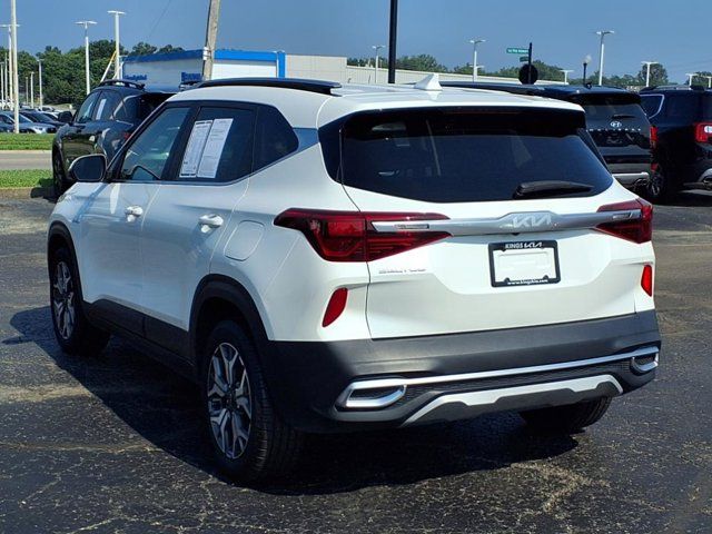 2023 Kia Seltos EX photo 4