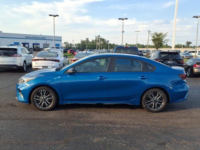 2023 Kia Forte GT-Line photo 3