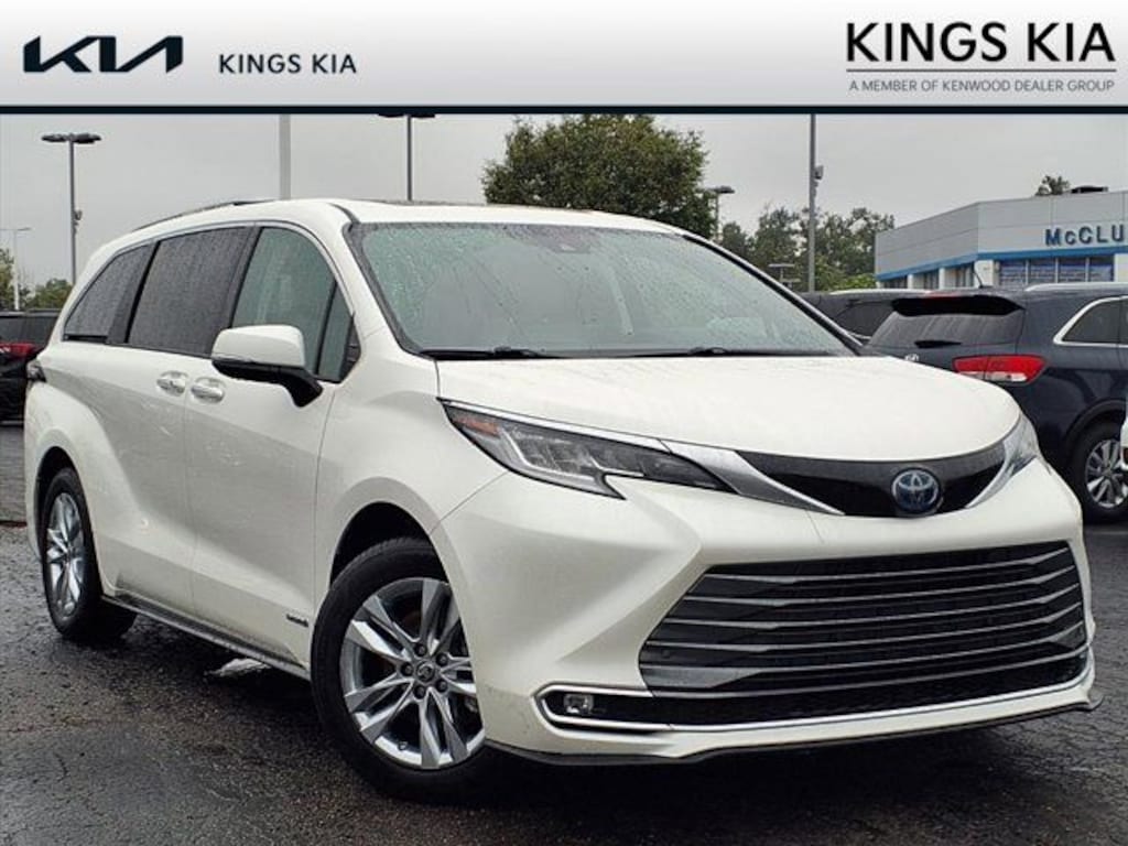 Used 2021 Toyota Sienna Limited Van