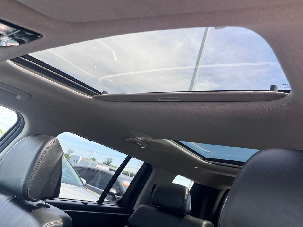 2025 Hyundai Santa Fe Limited - Photo 18