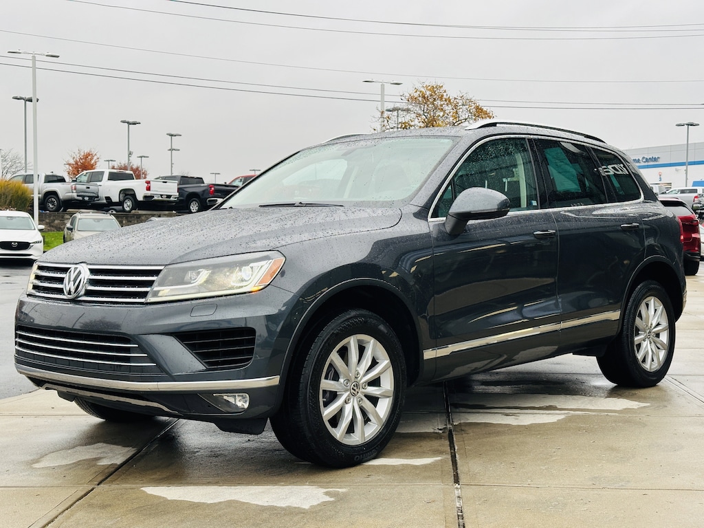 Used 2015 Volkswagen Touareg V6 SUV