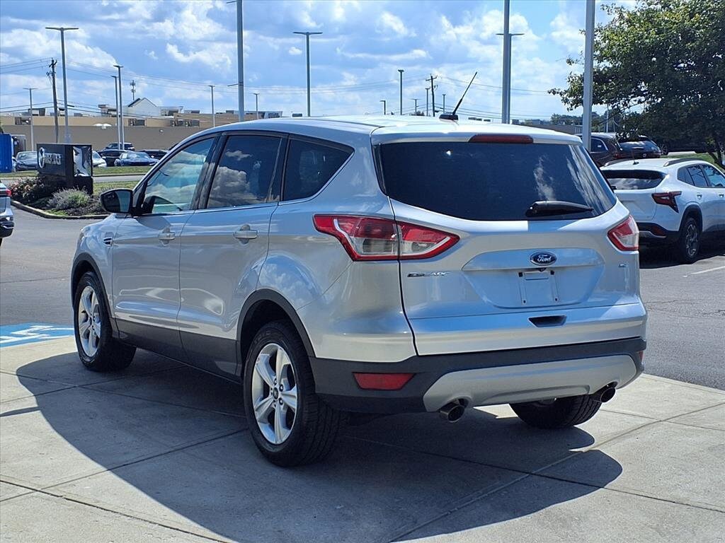 2015 Ford Escape SE photo 4