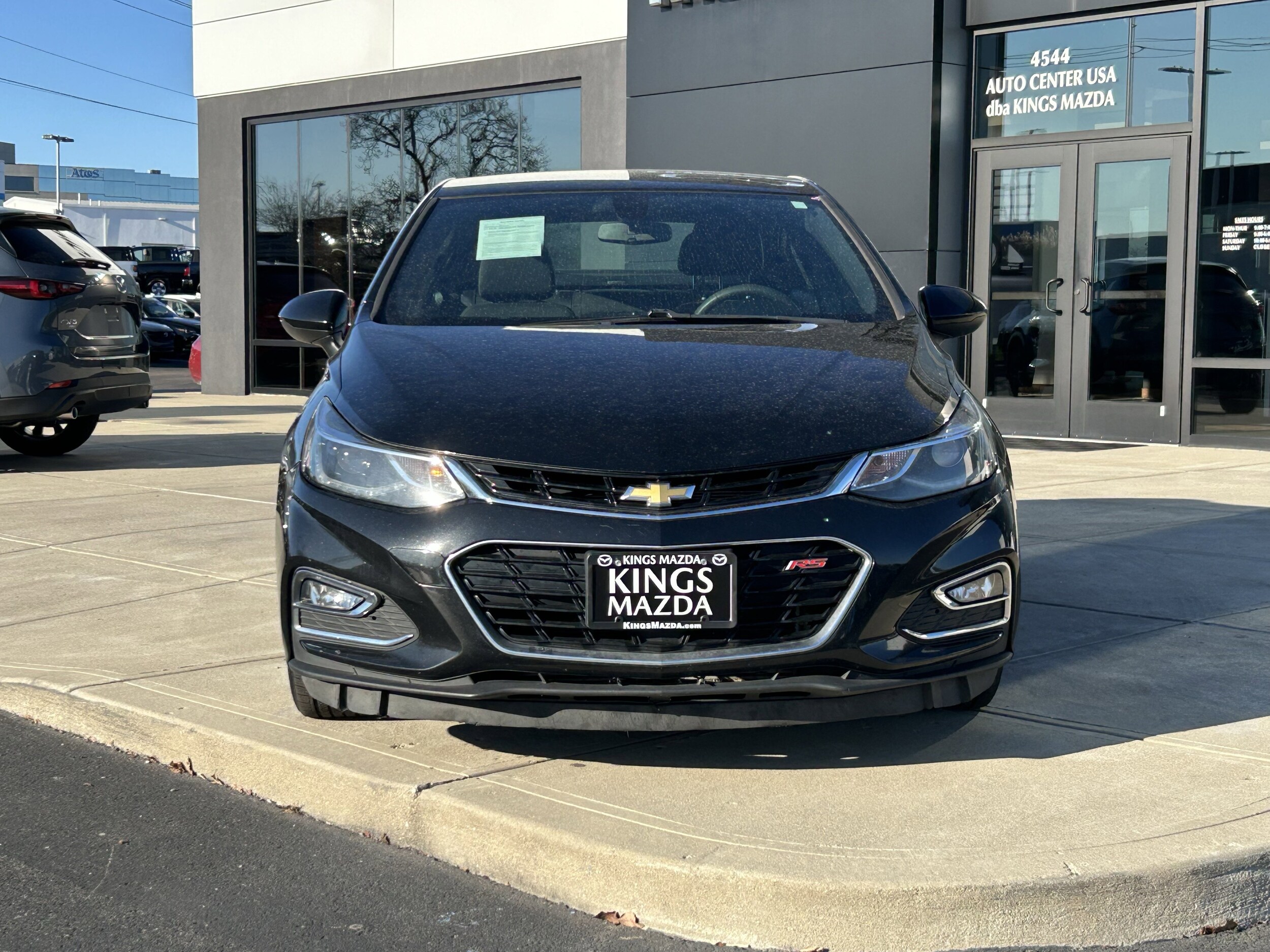 2017 Chevrolet Cruze LT photo 2