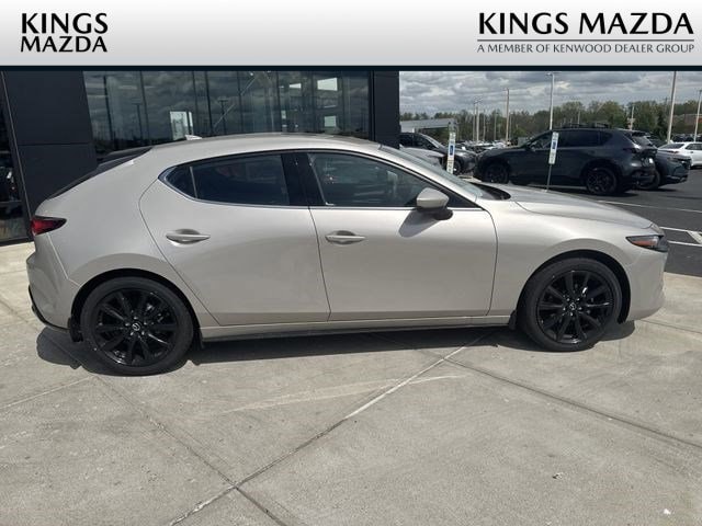 2026 Mazda CX-3 Premium MT 5-Door SKYACTIV's photo