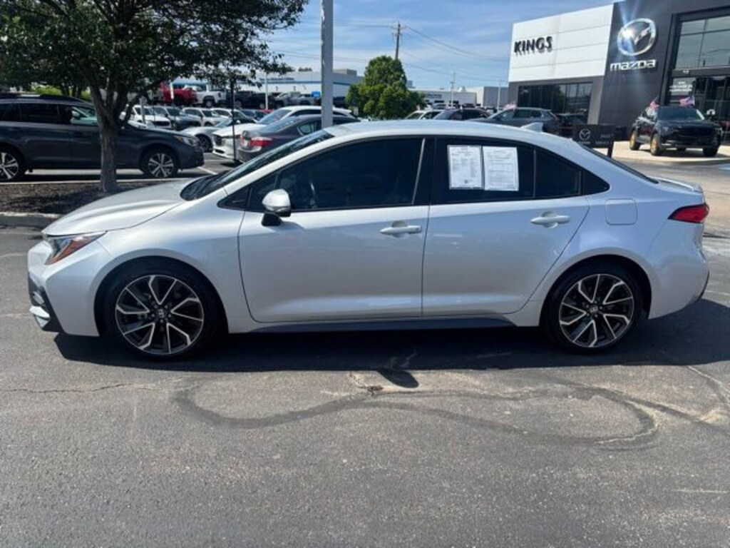 Used 2020 Toyota Corolla SE Sedan