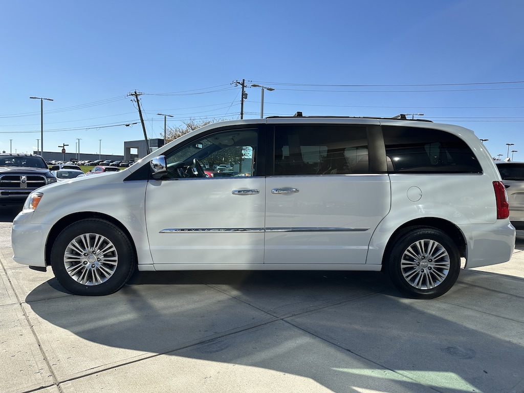 Used 2015 Chrysler Town & Country Touring-L Van