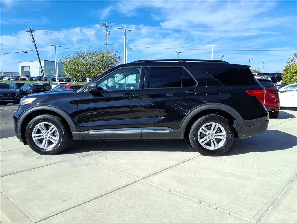 2022 Ford Explorer XLT photo 3