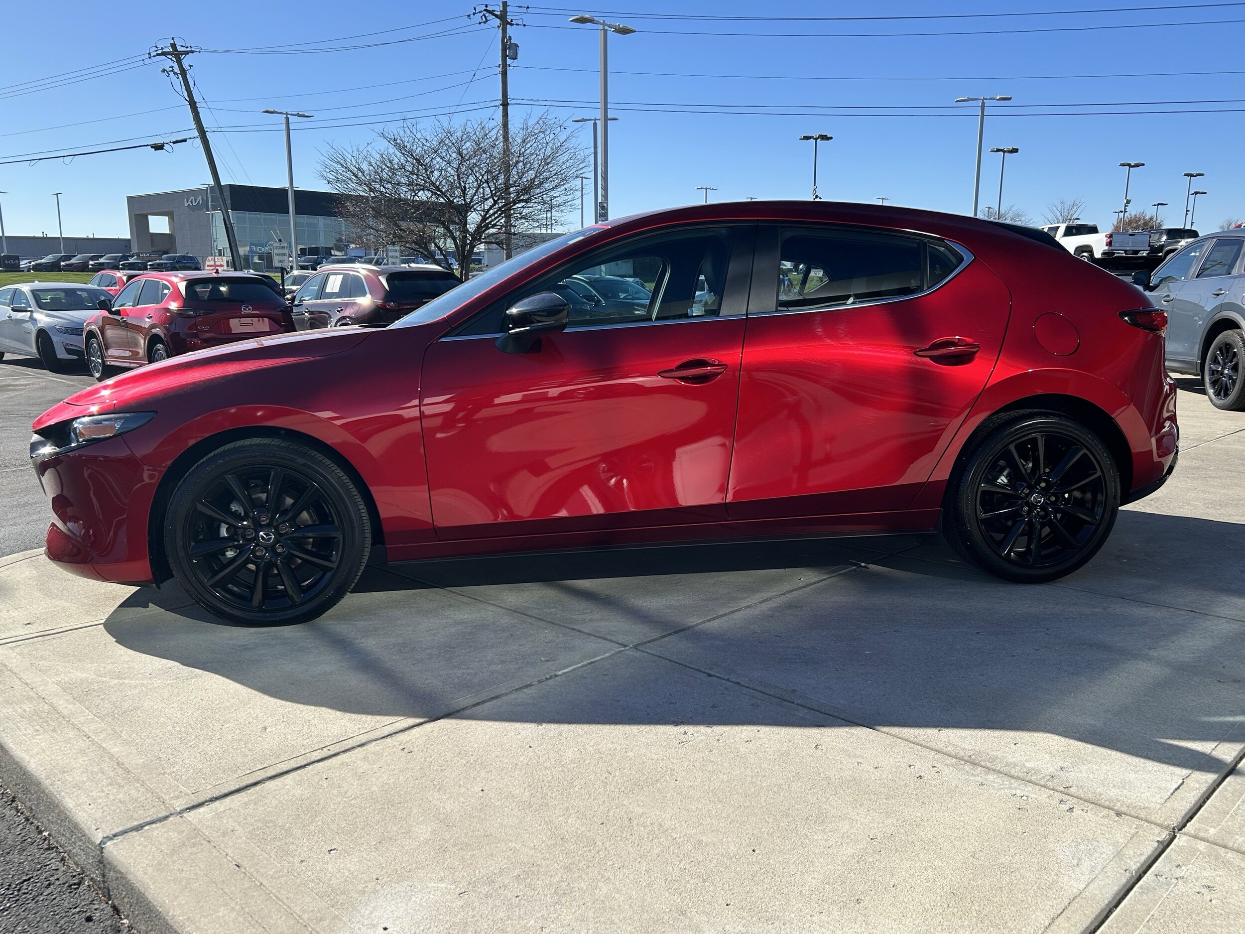 2025 Mazda Mazda3 2.5 Select Sport Hatchback photo 4