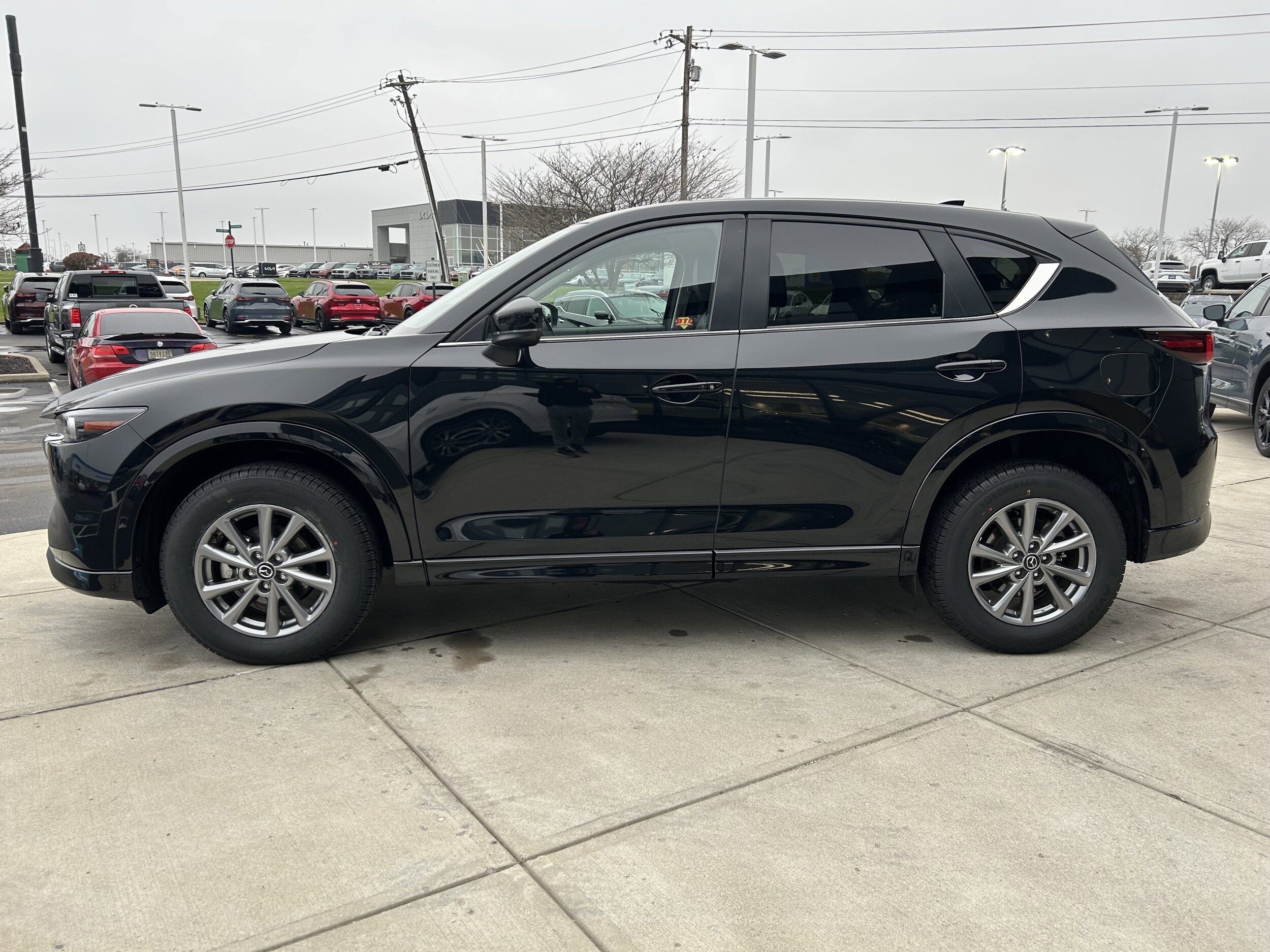 2025 Mazda CX-5 2.5 Select photo 4