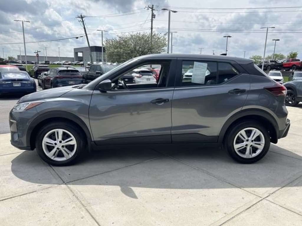 Used 2025 Nissan Kicks Play S SUV