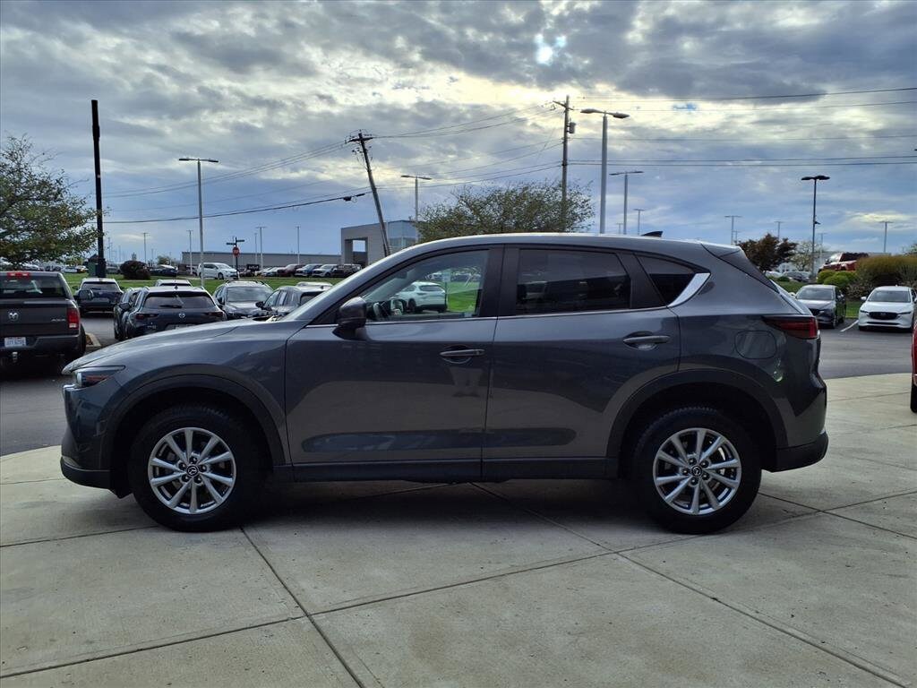 2023 Mazda CX-5 2.5 Select photo 2
