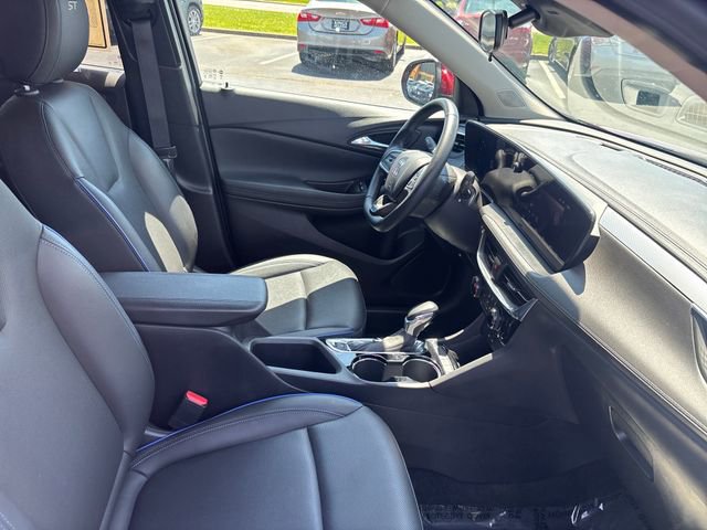 2025 Buick Encore GX Sport Touring - Photo 20