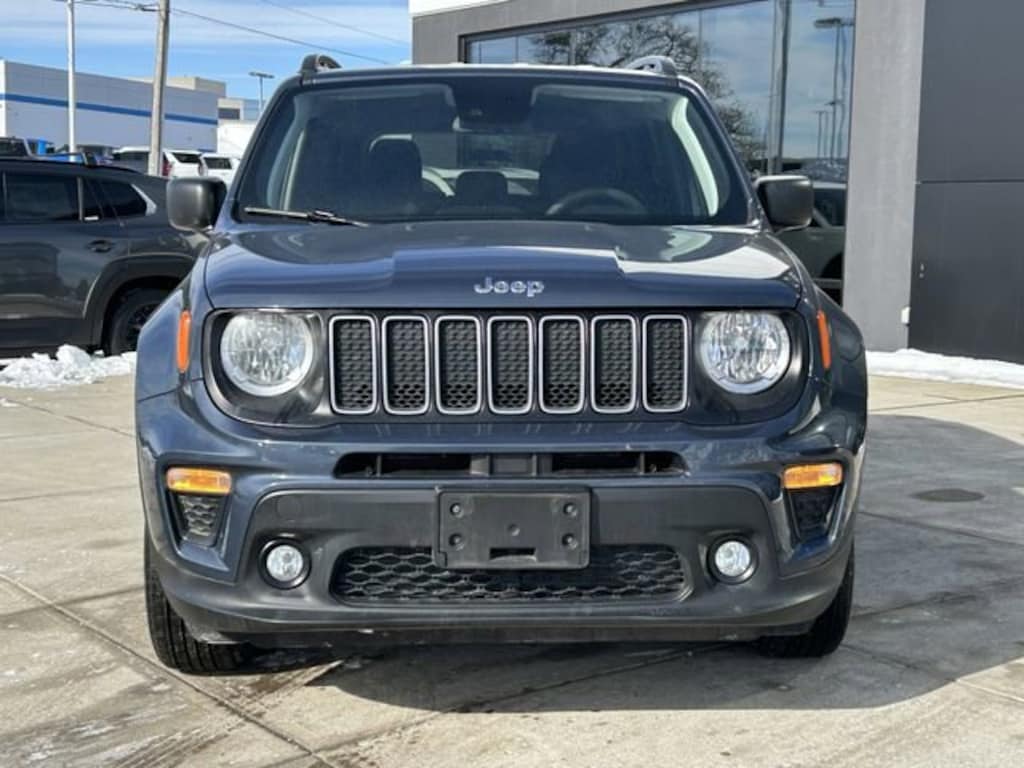 Used 2022 Jeep Renegade Latitude SUV