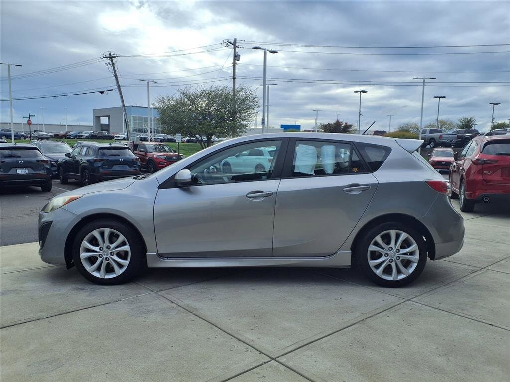 2011 Mazda Mazda3 Sport Hatchback photo 3