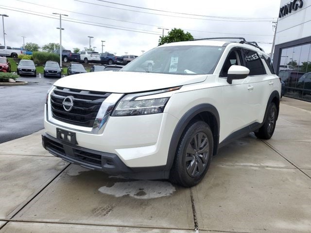 Used 2022 Nissan Pathfinder SV with VIN 5N1DR3BA9NC210693 for sale in Cincinnati, OH