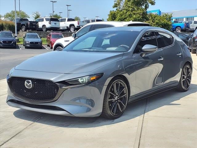 Used 2019 Mazda Mazda3 Premium with VIN JM1BPANM3K1143821 for sale in Cincinnati, OH