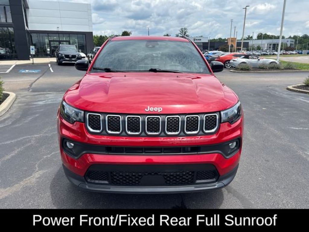Used 2023 Jeep Compass Latitude Lux SUV
