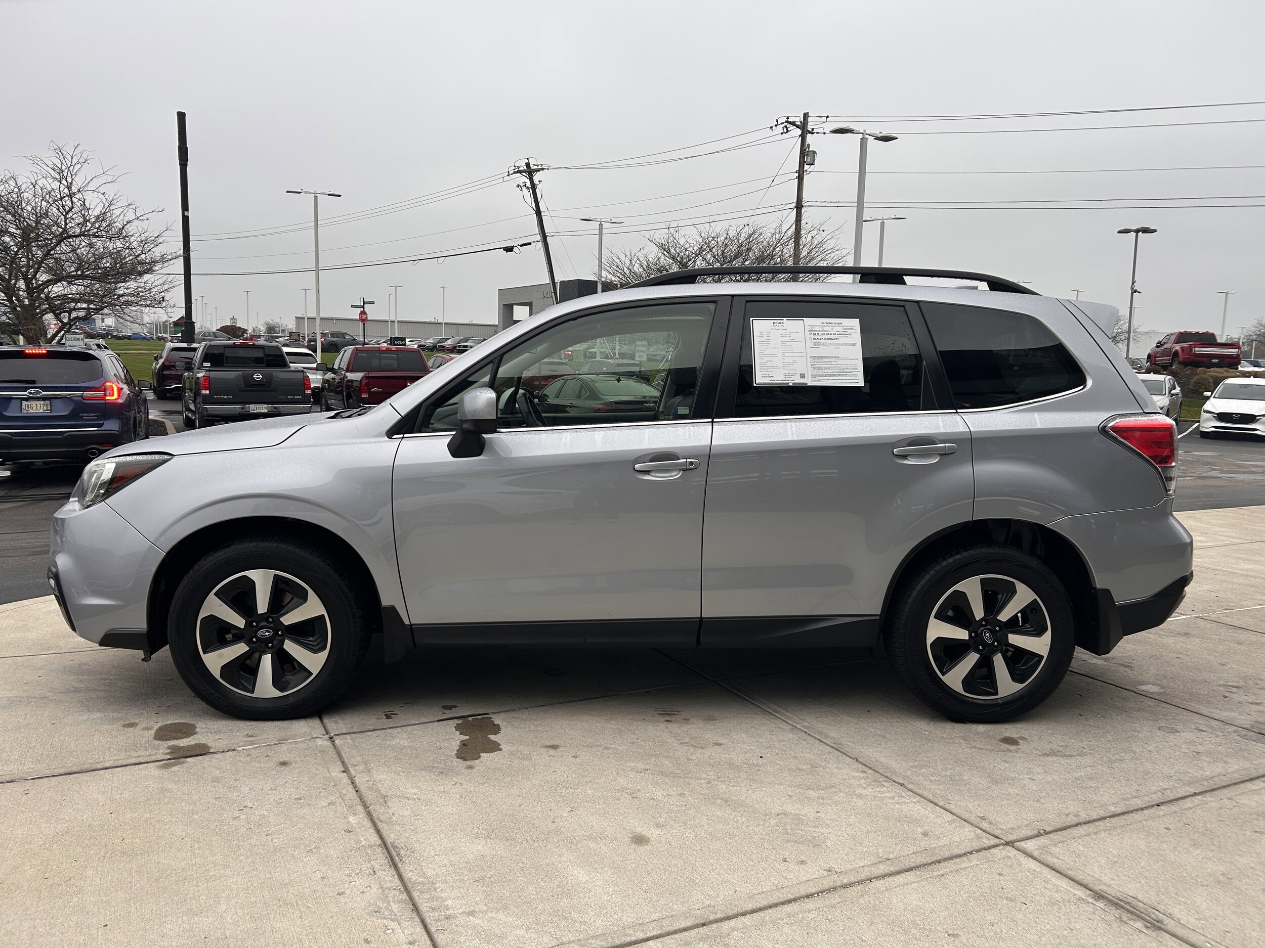 2017 Subaru Forester 2.5i Limited photo 4