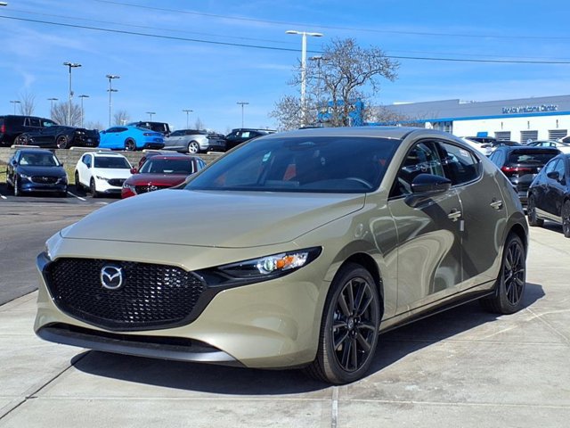 2025 Mazda Mazda3 Hatchback 2.5 Carbon Turbo photo 2