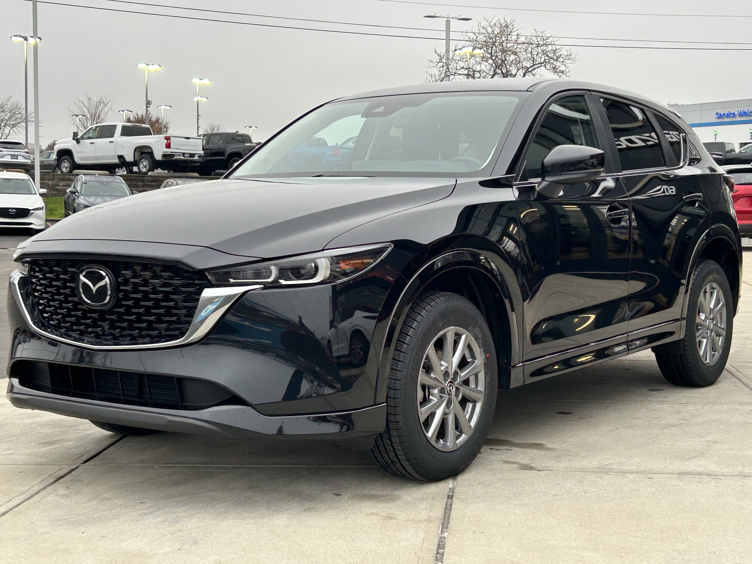 2025 Mazda CX-5 2.5 Select photo 3