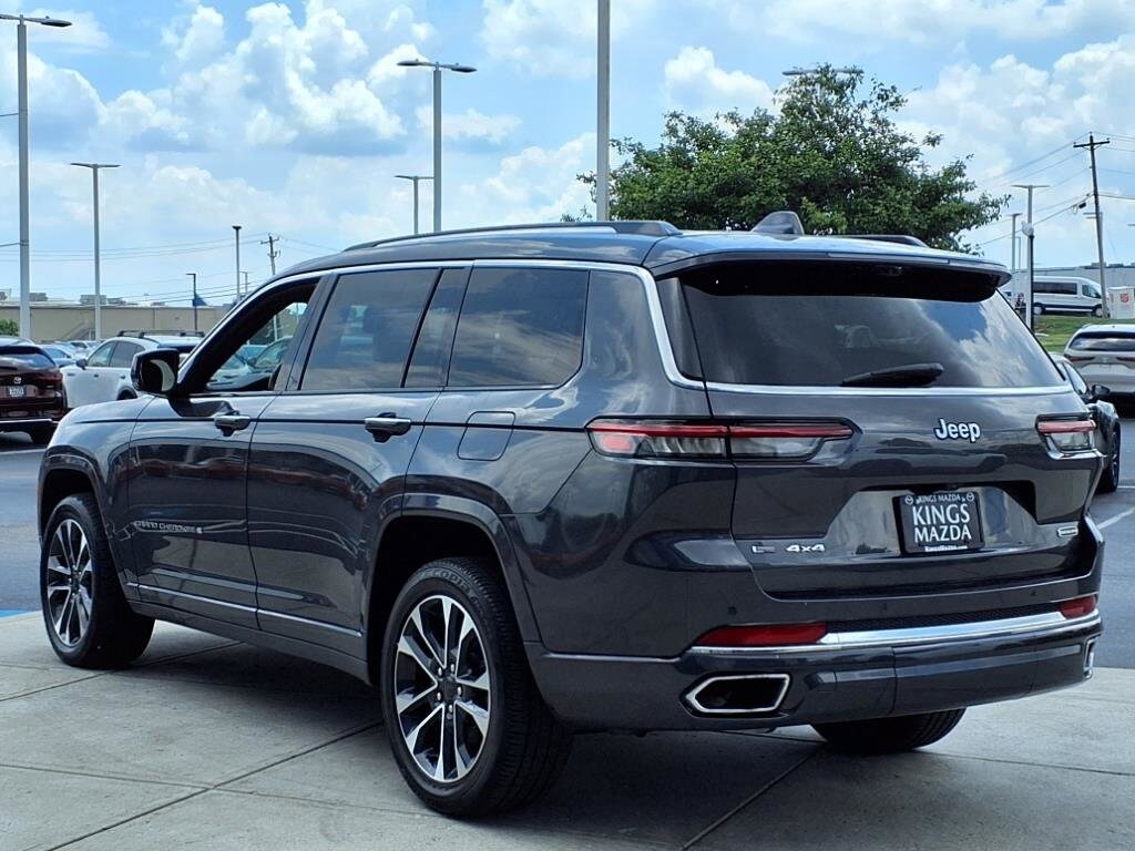 2022 Jeep Grand Cherokee Overland photo 4