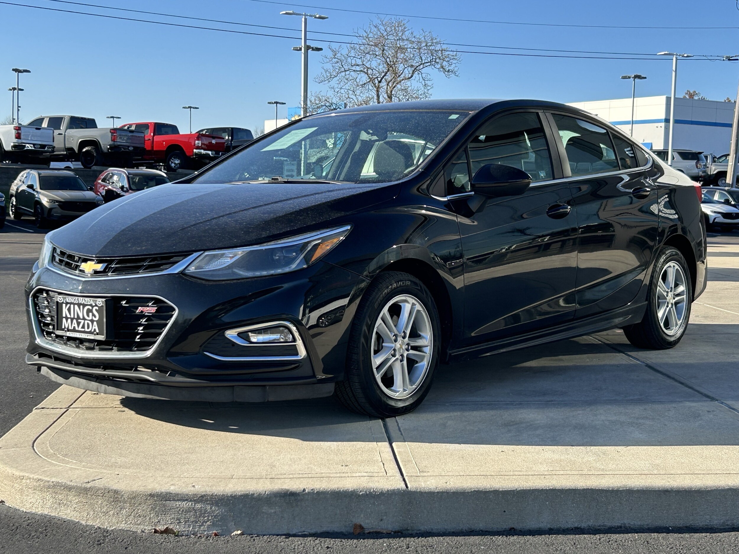 2017 Chevrolet Cruze LT photo 3