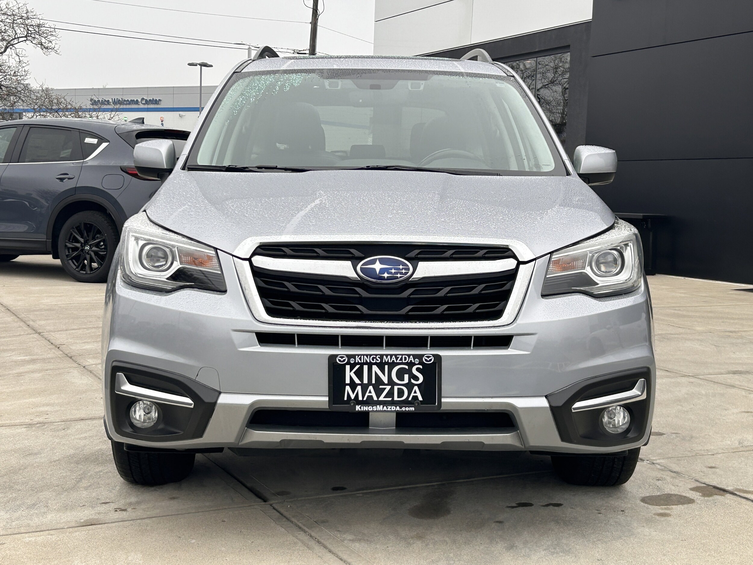 2017 Subaru Forester 2.5i Limited photo 2