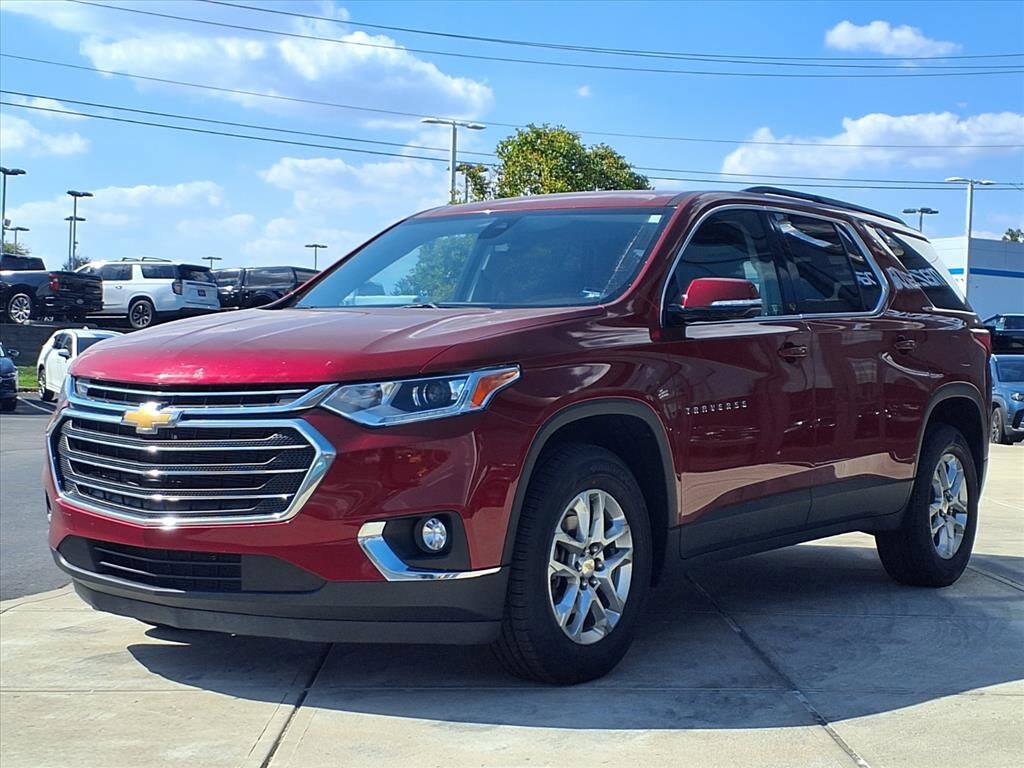 2020 Chevrolet Traverse Cloth 1LT photo 2