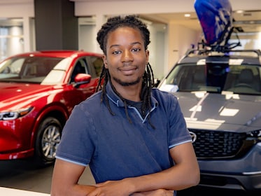 Staff member Jaden Kelly from ID_7ae2b5