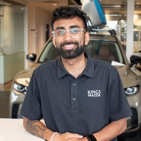 Staff member Akshat Patel from ID_9ff2a2af1207