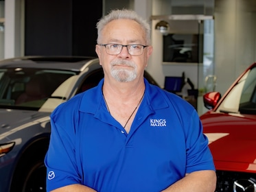 Staff member Charles Steele from ID_f91c83b0ec62