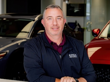 Staff member Jason Elliot from ID_f91c83b0ec62