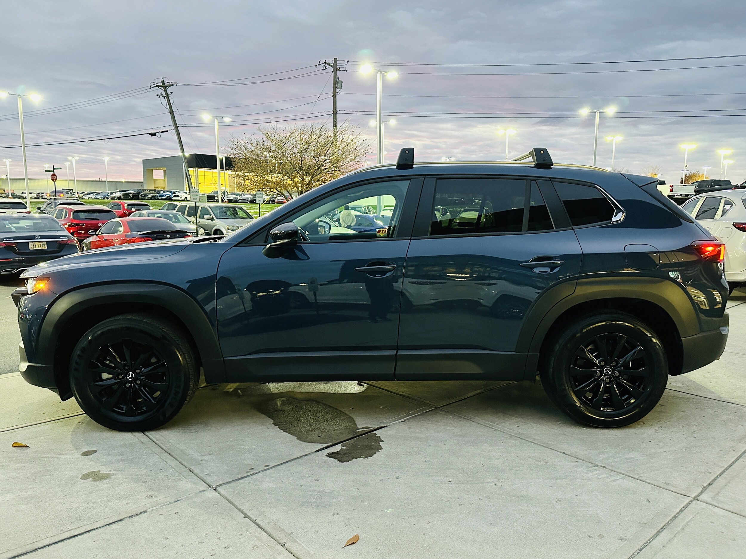 2025 Mazda CX-50 2.5 S Premium photo 2