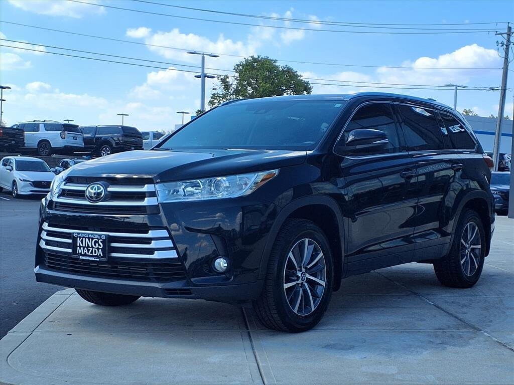 2018 Toyota Highlander XLE photo 2