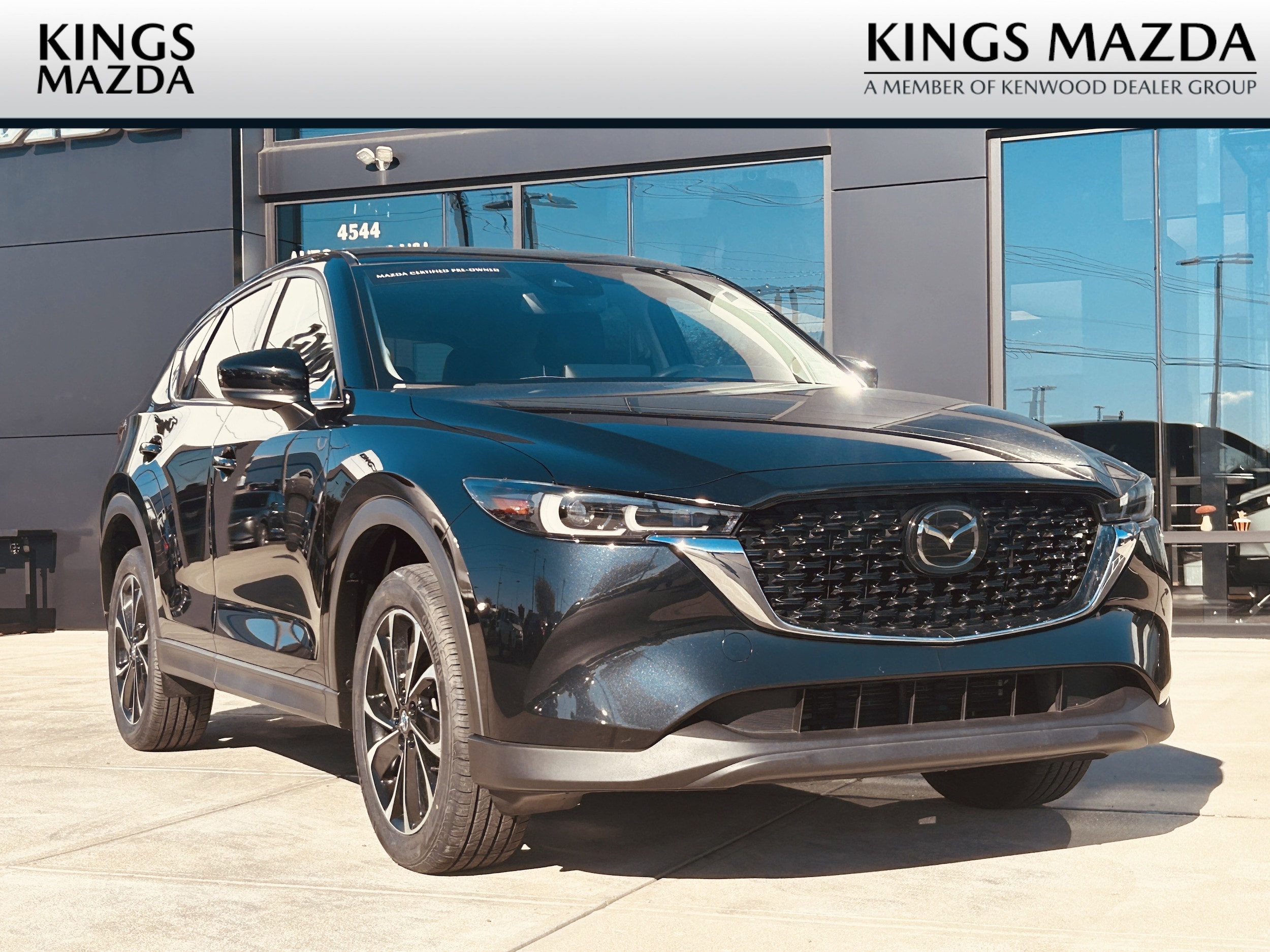 2023 Mazda CX-5 S Premium package