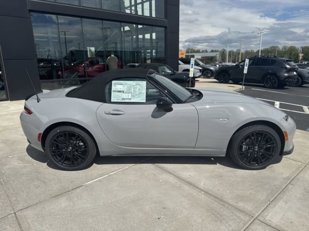 New 2026 Mazda MX-5 Miata Club Convertible