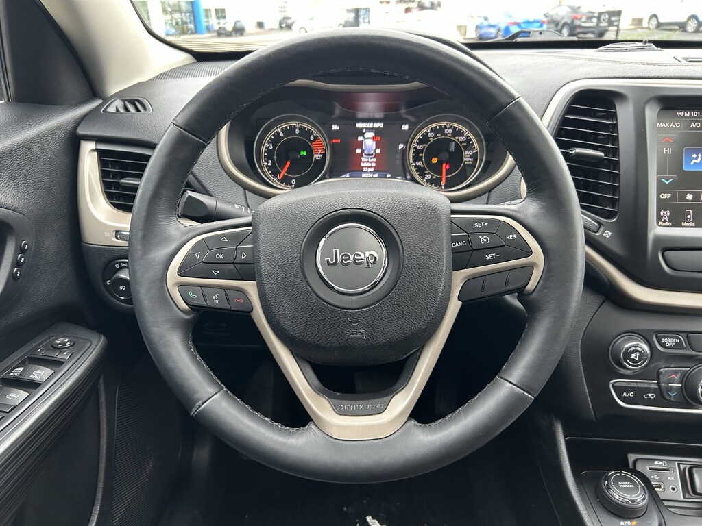 Used 2016 Jeep Cherokee Limited 4x4 SUV