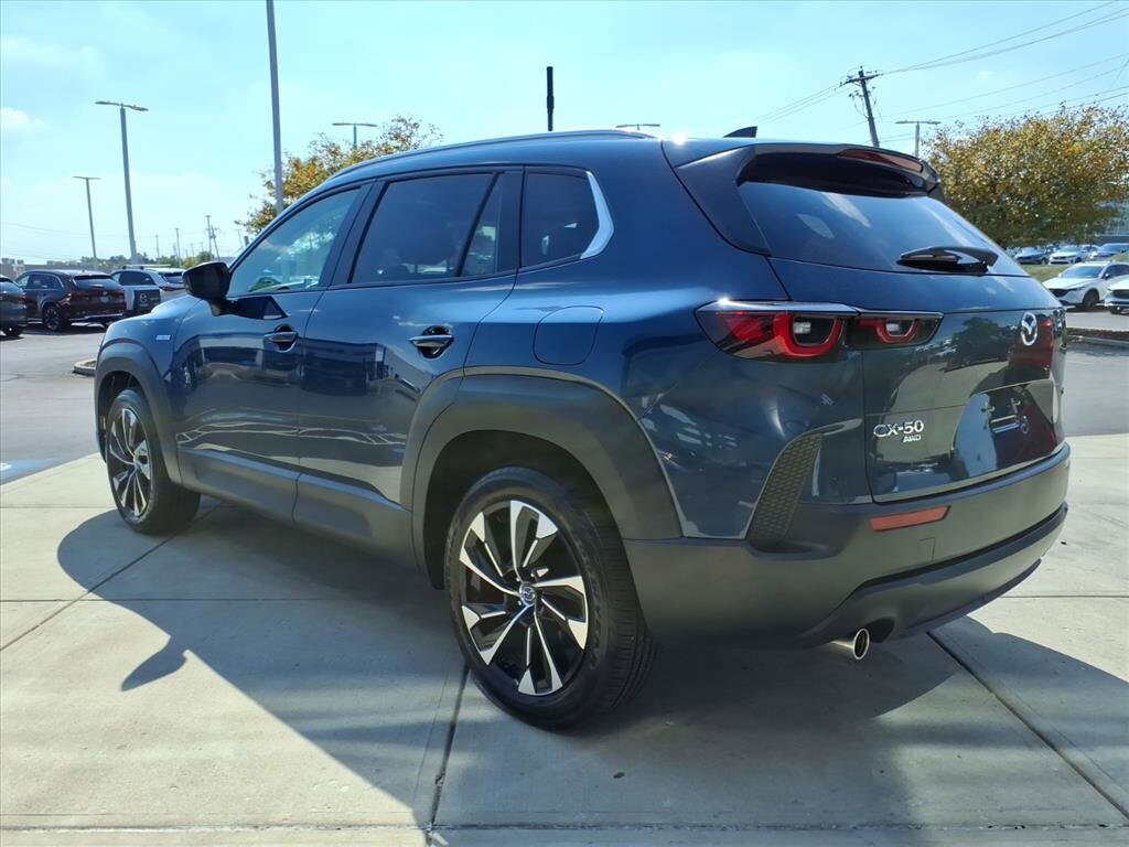 2025 Mazda CX-50 Premium Plus photo 4