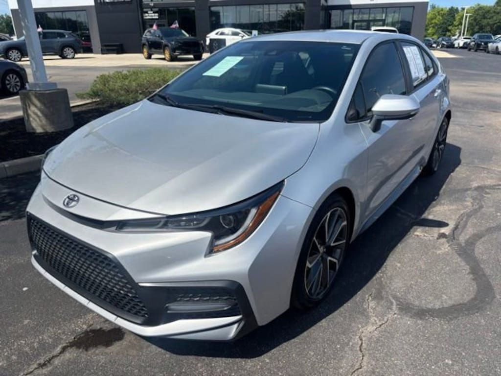 Used 2020 Toyota Corolla SE Sedan