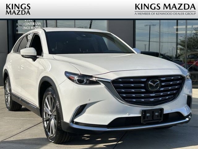2023 Mazda CX-9 Signature AWD's photo