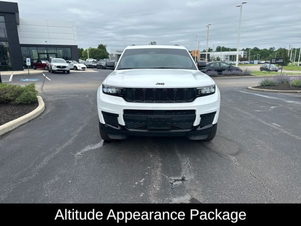 Used 2023 Jeep Grand Cherokee L Altitude SUV