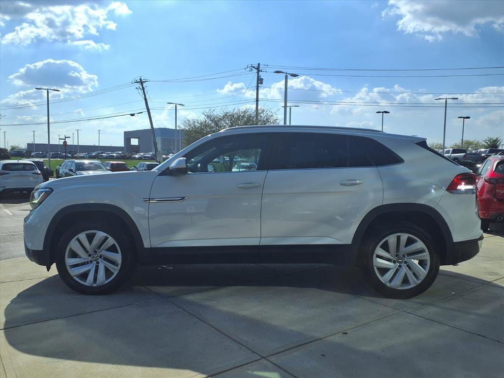 Used 2022 Volkswagen Atlas Cross Sport 2.0T SE w/Technology SUV
