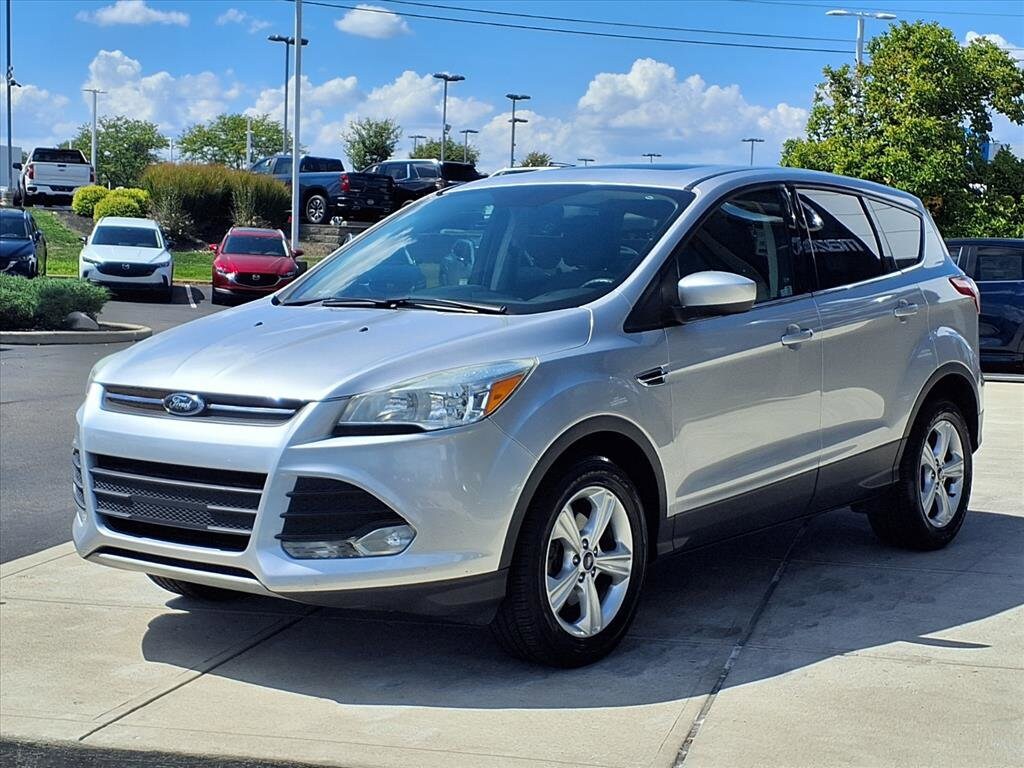 2015 Ford Escape SE photo 2