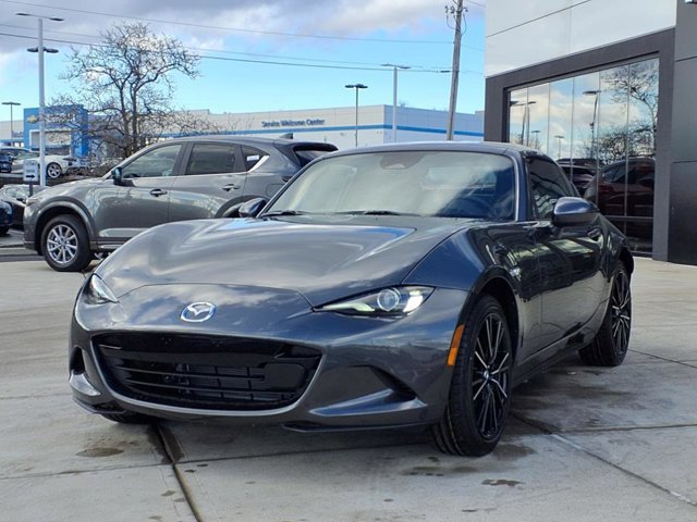 2025 Mazda MX-5 Miata Miata RF Grand Touring photo 2