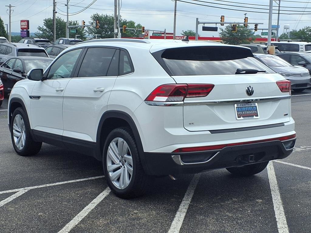 2022 Volkswagen Atlas Cross Sport SE Technology photo 2