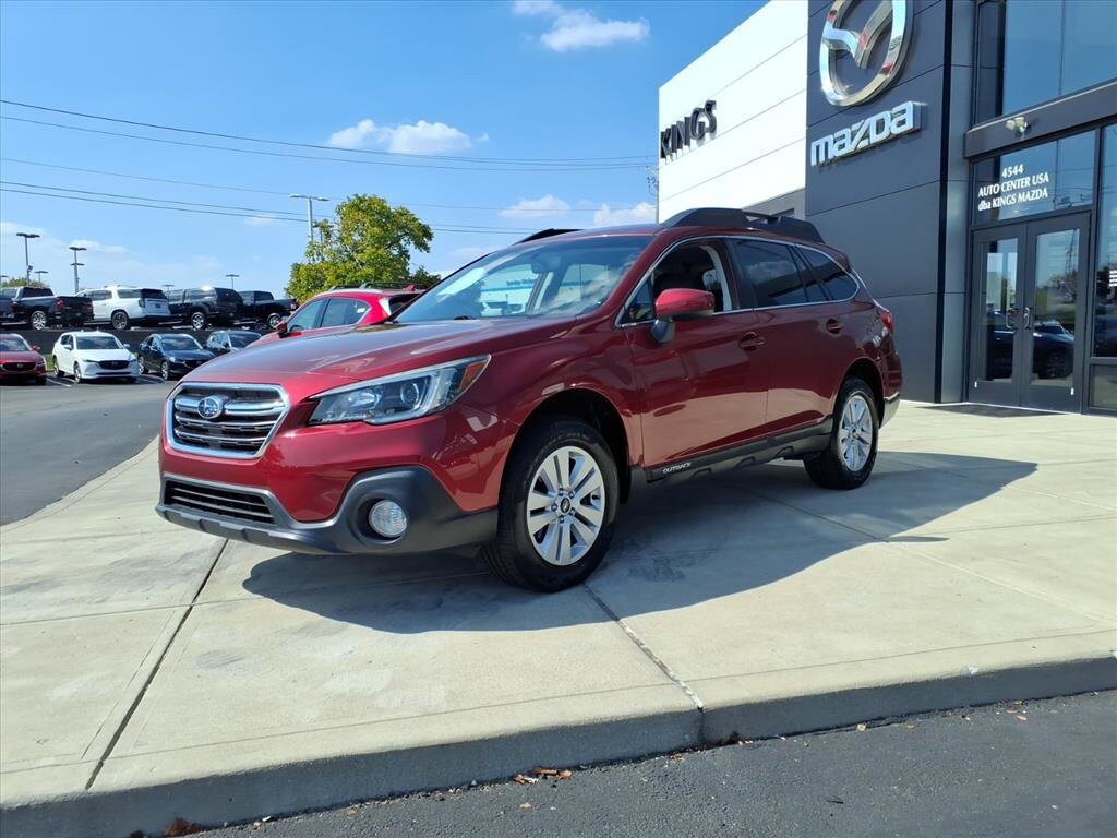 2018 Subaru Outback 2.5i Premium photo 2