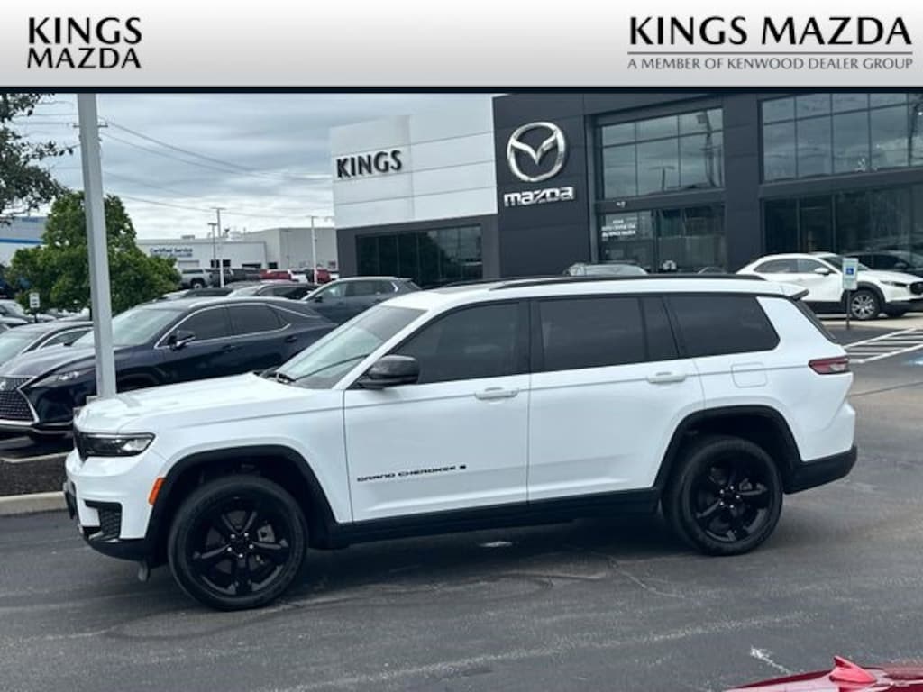 Used 2023 Jeep Grand Cherokee L L Laredo SUV