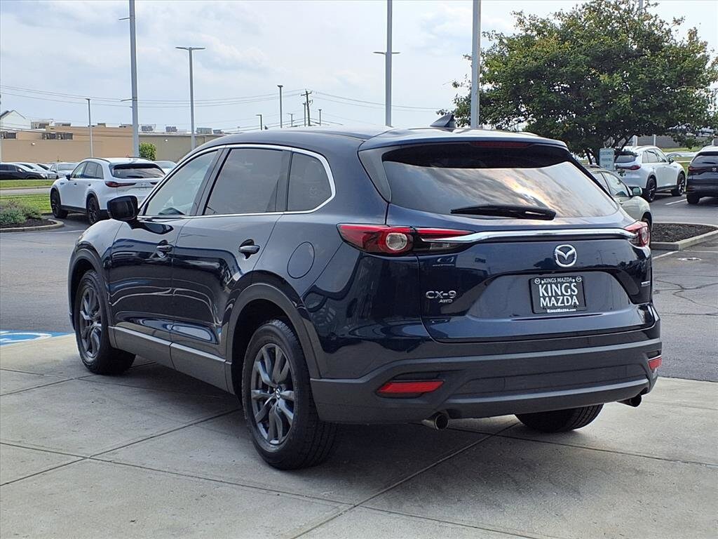 2022 Mazda CX-9 Touring photo 3