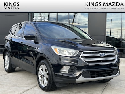 Featured Used 2017 Ford Escape SE SUV for sale in Cincinnati, OH